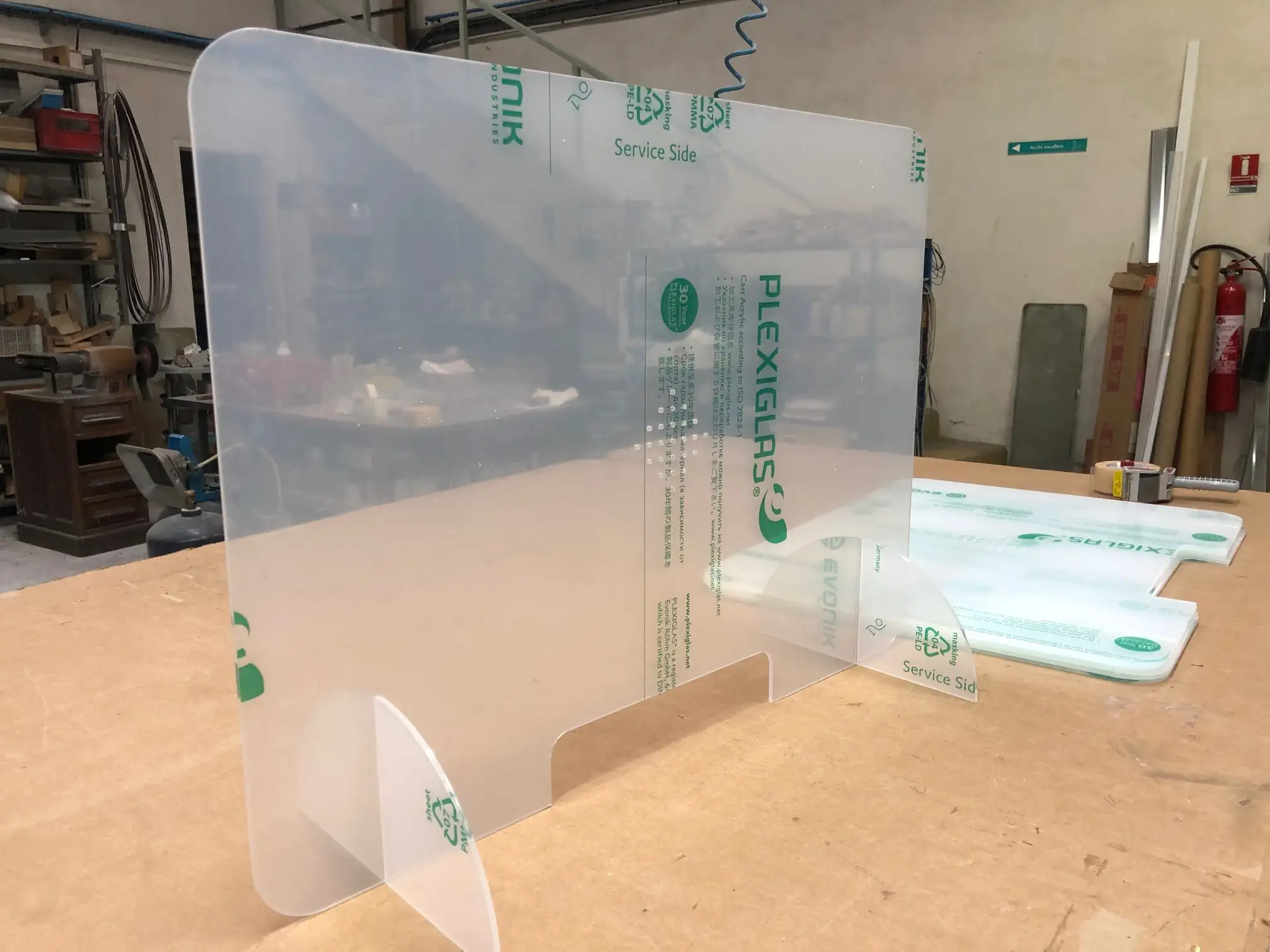 FABRICATION PLEXIGLASS MARSEILLE