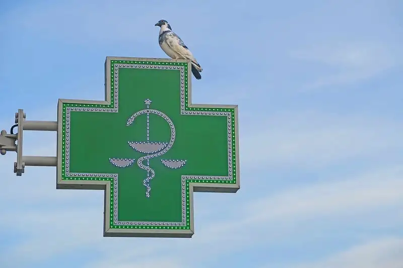Fabrication et pose d'une enseigne lumineuse pour une pharmacie à Aix en Provence