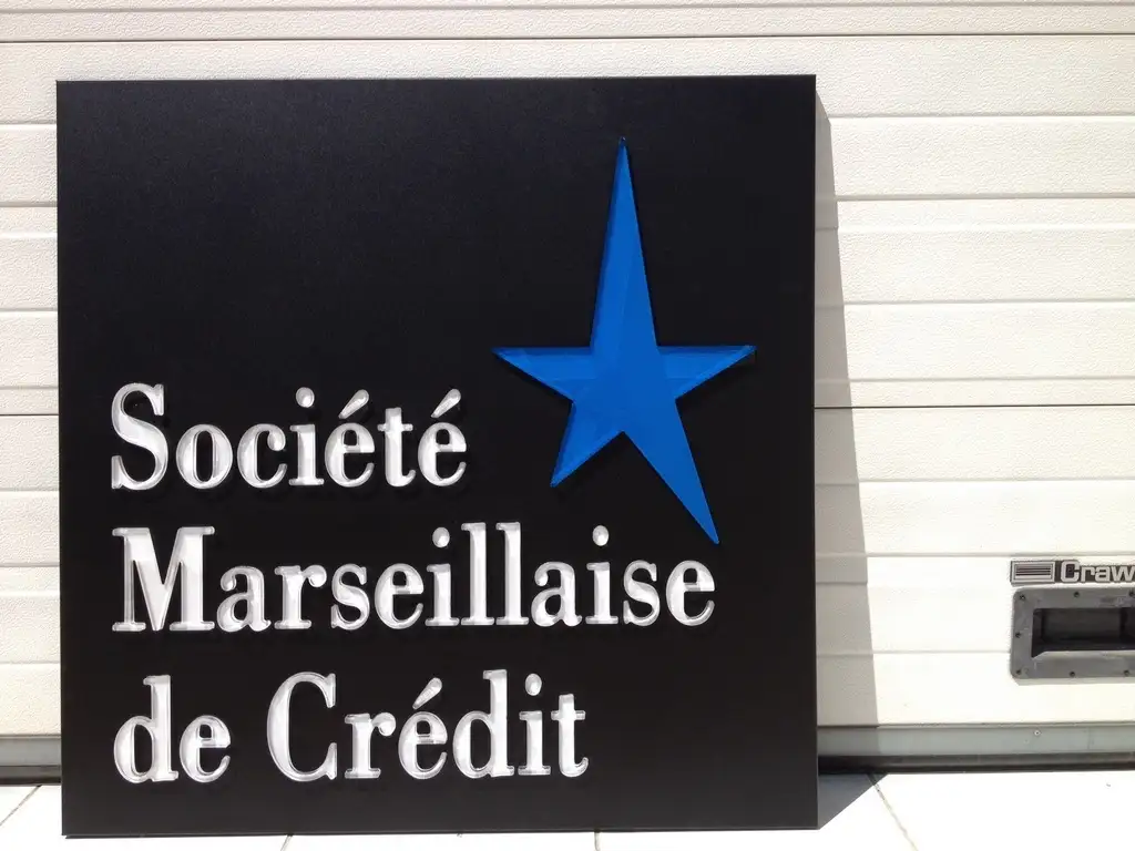 FABRICATION PLEXIGLASS MARSEILLE