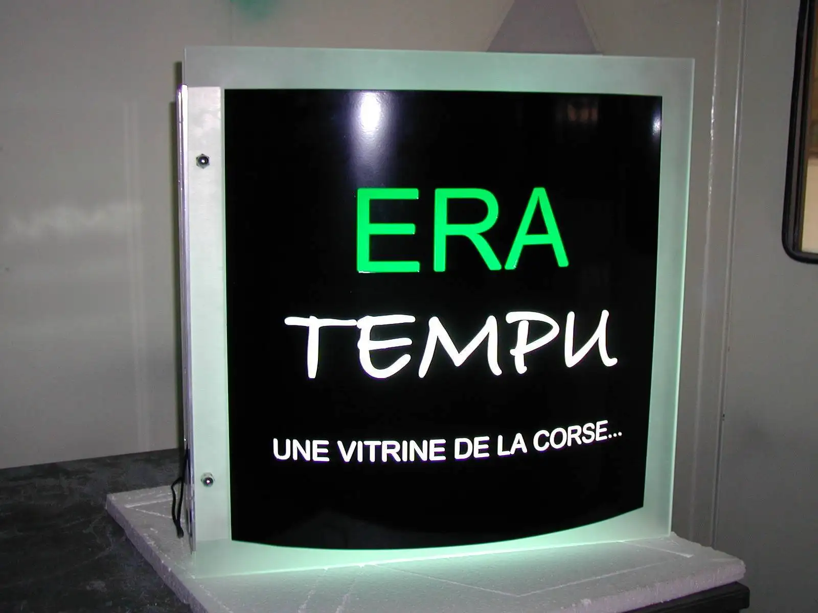 MARQUAGE VEHICULE AUBAGNE