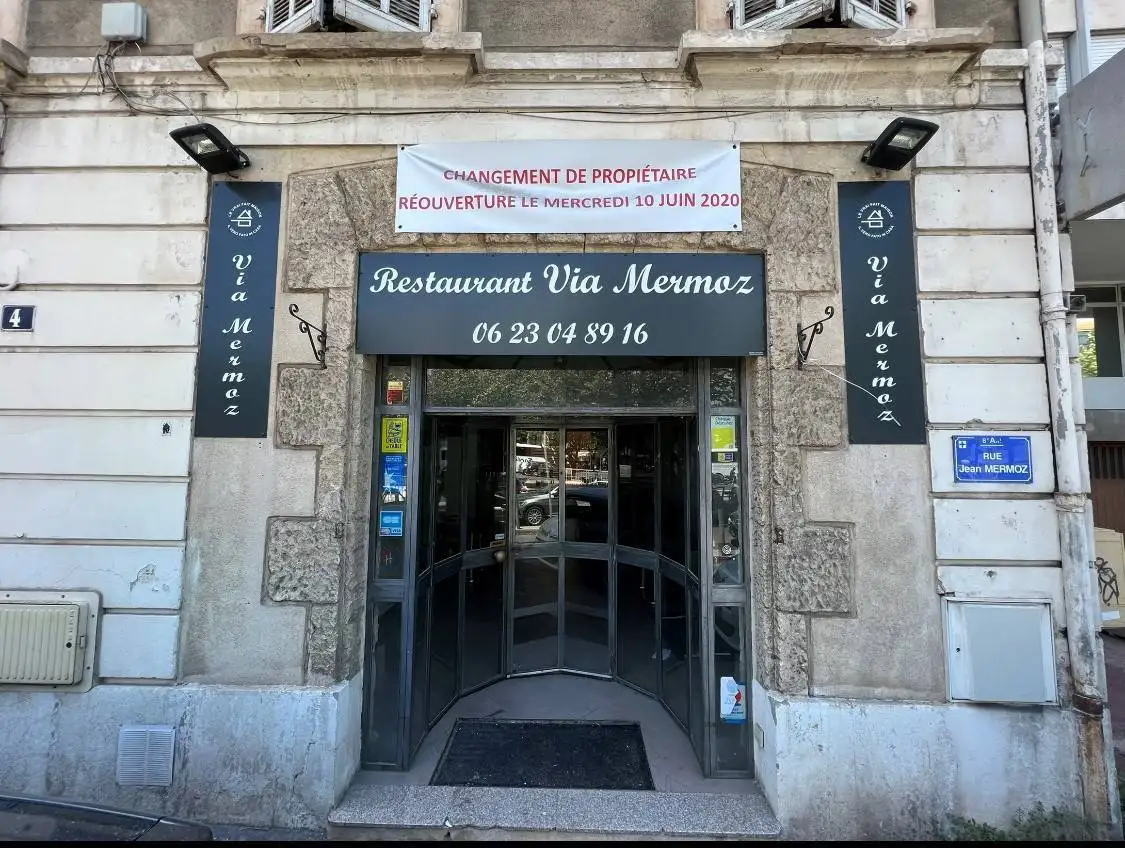 ENSEIGNE LUMINEUSE MARSEILLE
