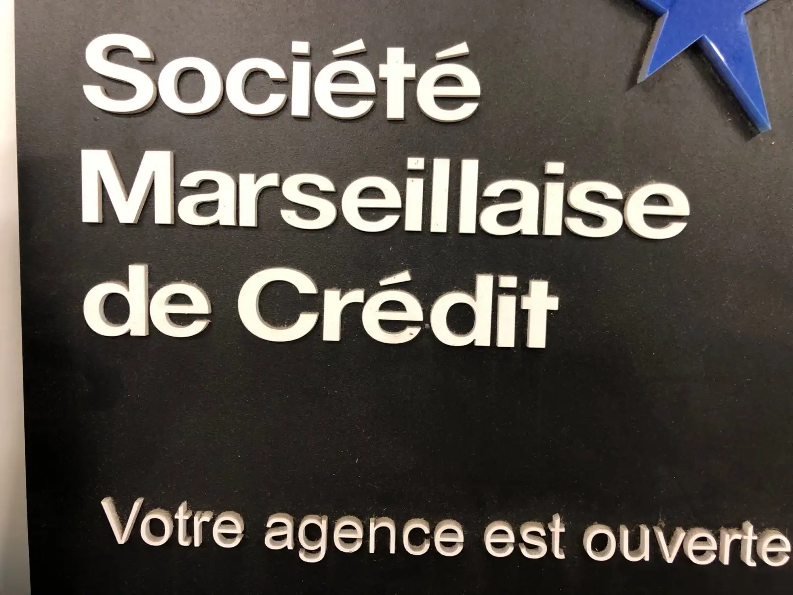 ENSEIGNE LUMINEUSE MARSEILLE